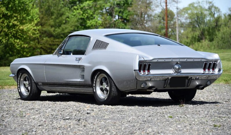 
								1967 Ford Mustang GT full									