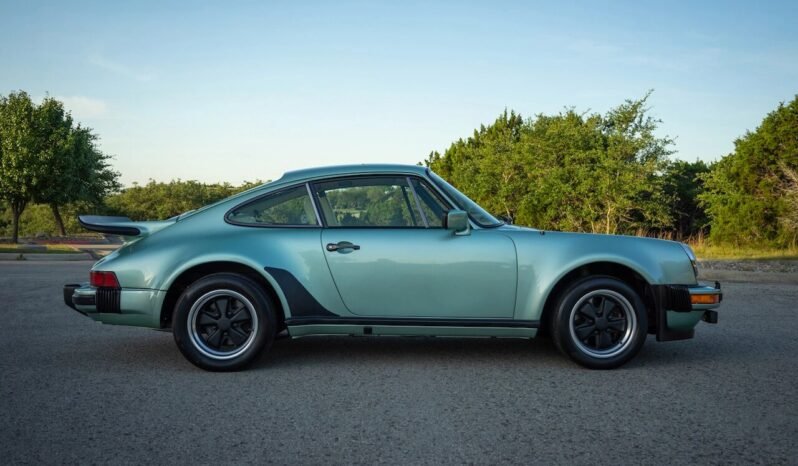 
								1976 Porsche 911 Turbo full									