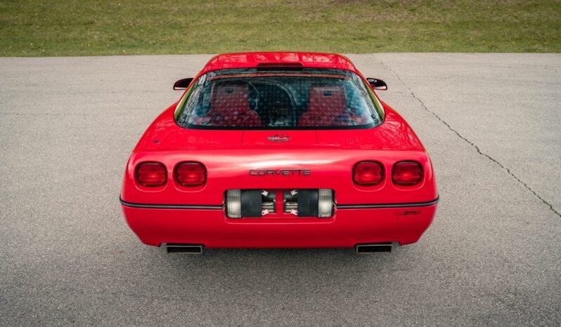 
								1990 Chevrolet Corvette ZR-1 C4 full									
