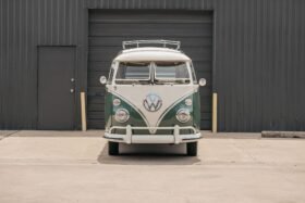 1967 Volkswagen Type 2 Samba Bus Deluxe