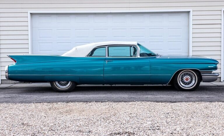 
								1960 Cadillac Series 62 Convertible Blue full									