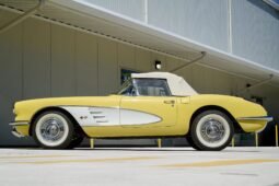 1958 Chevrolet Corvette V8 Yellow