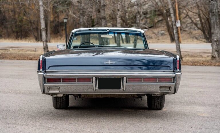 
								1966 Lincoln Continential Convertible Blue full									