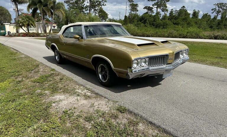 
								1970 Oldsmobile 442 Convertible full									