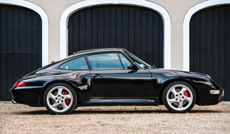 
								1997 Porsche 911 Carrera 4S Black full									
