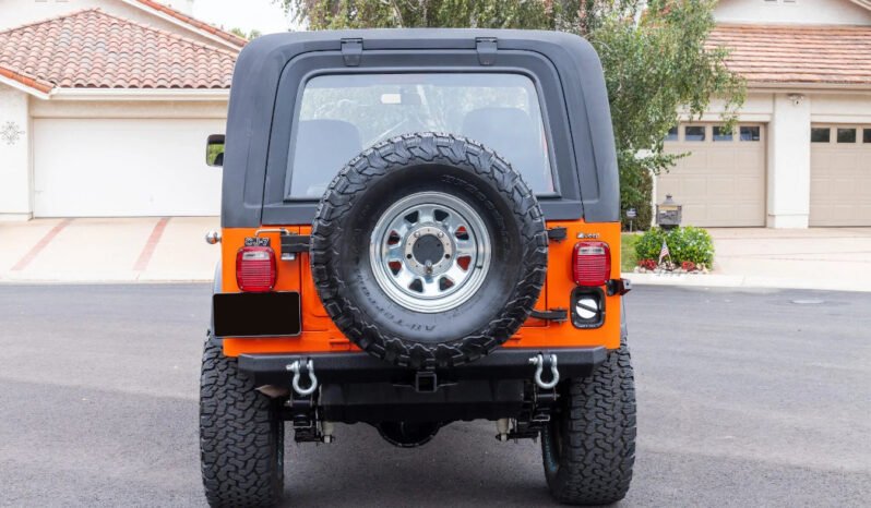 
								1983 Jeep CJ-7 4X4 full									