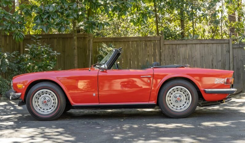 
								1975 Triumph TR6 2.5L Roadster full									