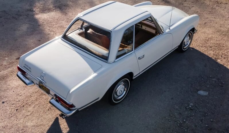 
								1967 Mercedes-Benz 230SL full									