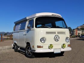 1971 Volkswagen Bus Westfalia Camper