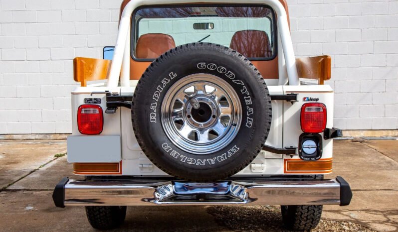 
								1983 Jeep CJ-8 Scrambler 4WD full									