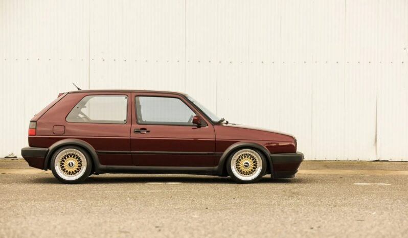 
								1989 Volkswagen Golf GTI full									