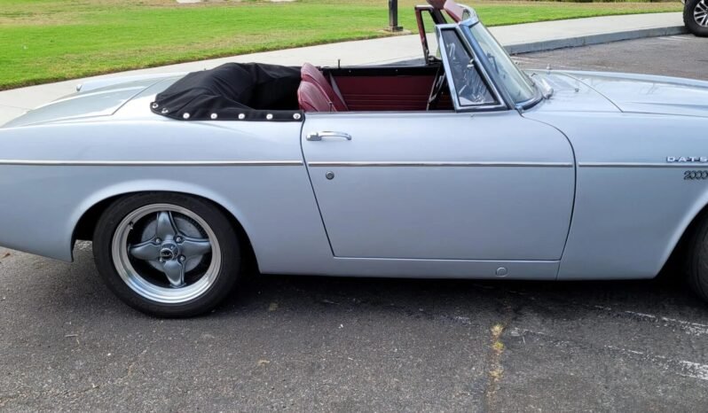 
								1967.5 Datsun 1600 full									