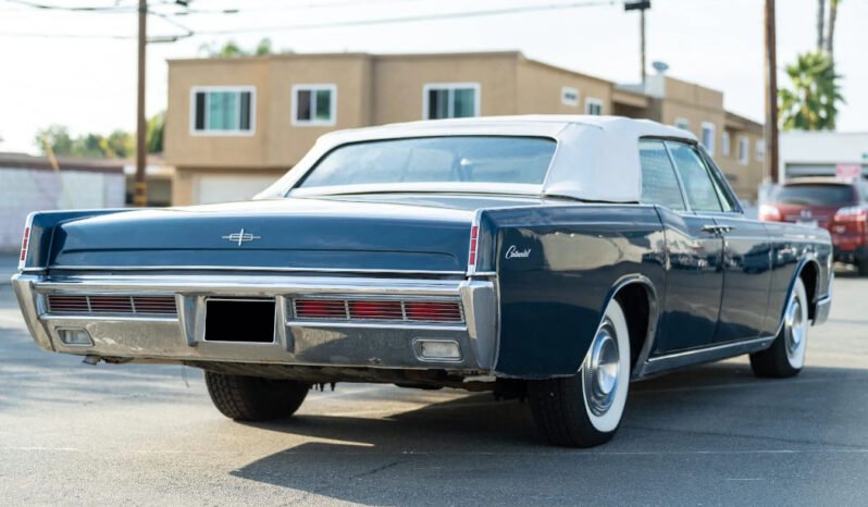 
								1966 Lincoln Continental V8 full									