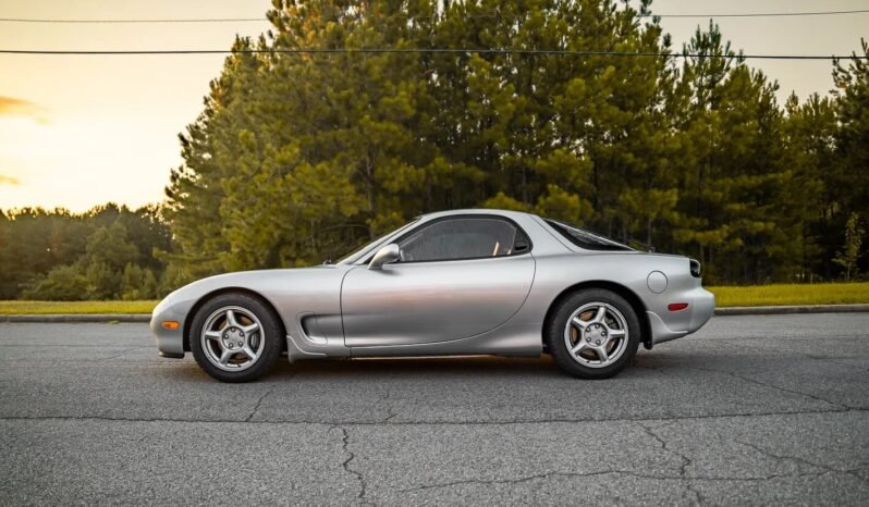 
								1993 Mazda RX-7 Touring Silver full									