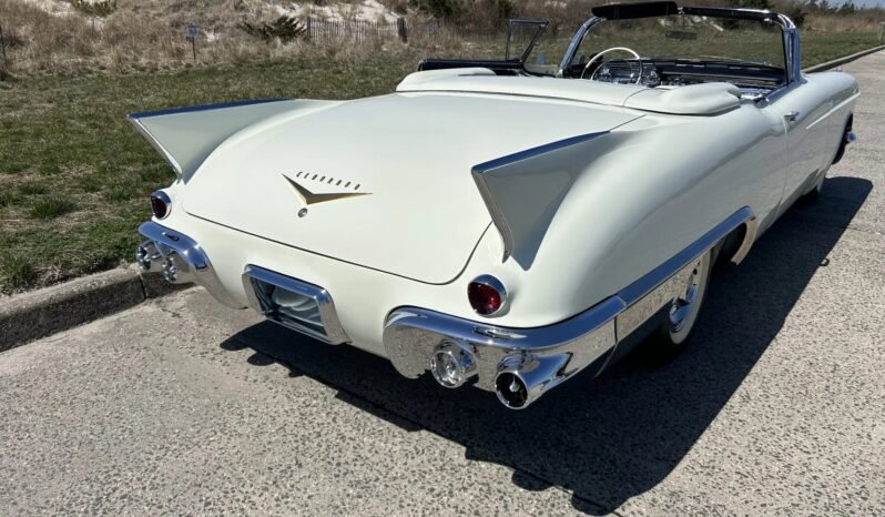 
								1957 Cadillac Eldorado Biarritz V8 White full									