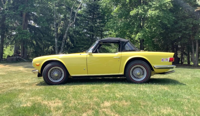 
								1974 Triumph TR6 Yellow full									