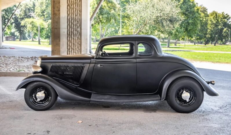 
								1934 Ford Five-Window Street Rod full									
