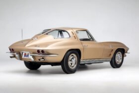 1963 Chevrolet Corvette Split-Window Saddle Tan