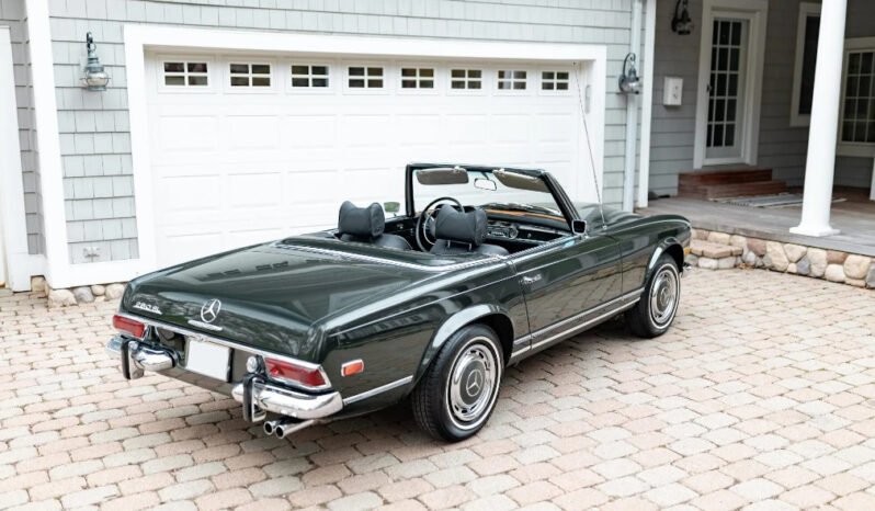 
								1969 Mercedes-Benz 280SL I6 full									