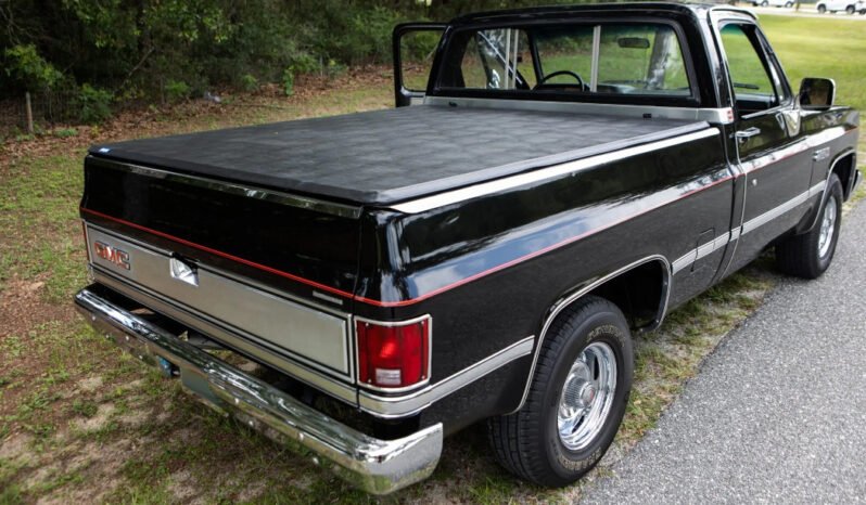 
								1987 GMC R1500 Sierra Classic full									