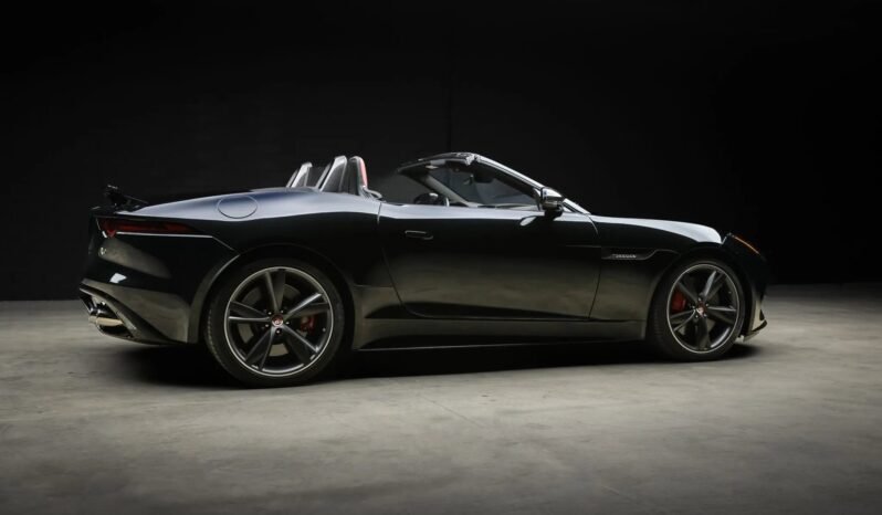 
								2019 Jaguar F-Type R full									