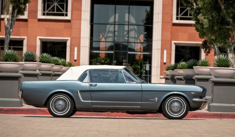 
								1965 Ford Mustang Convertible C-Code V8 full									