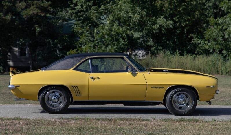 
								1969 Chevrolet Camaro Z28 RS full									