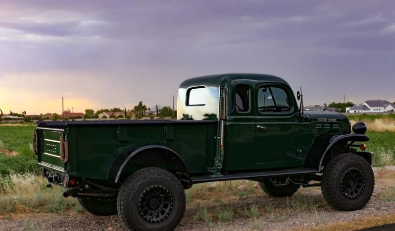 
								1947 Dodge Power Wagon 4X4 full									