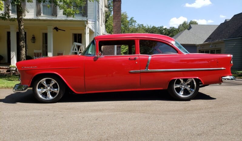 
								1955 Chevrolet 210 V8 full									