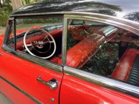 1955 Lincoln Capri V8