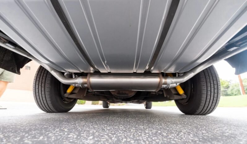 
								1964 Buick Riviera White full									