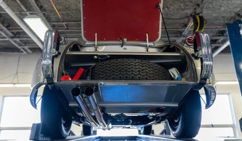 
								1953 Jaguar XK120 SE full									