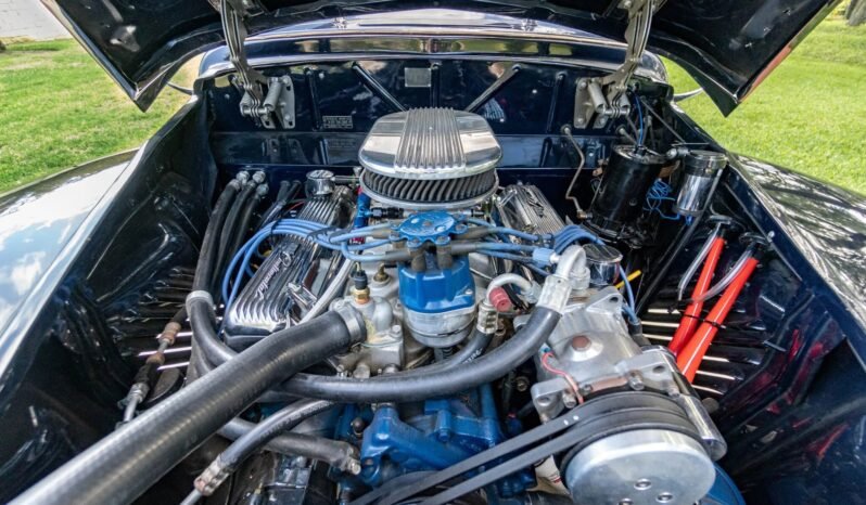 
								1947 Lincoln Continental full									