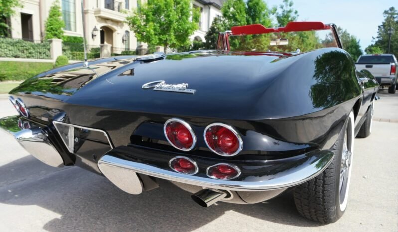 
								1963 Chevrolet Corvette V8 full									
