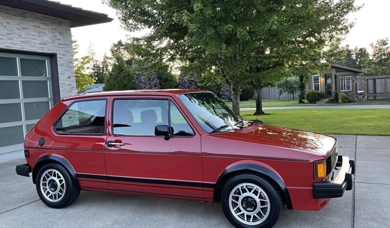 
								1983 Volkswagen Rabbit Mk1 GTI full									