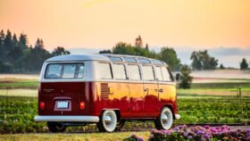 1966 Volkswagen Type 2 Deluxe Bus
