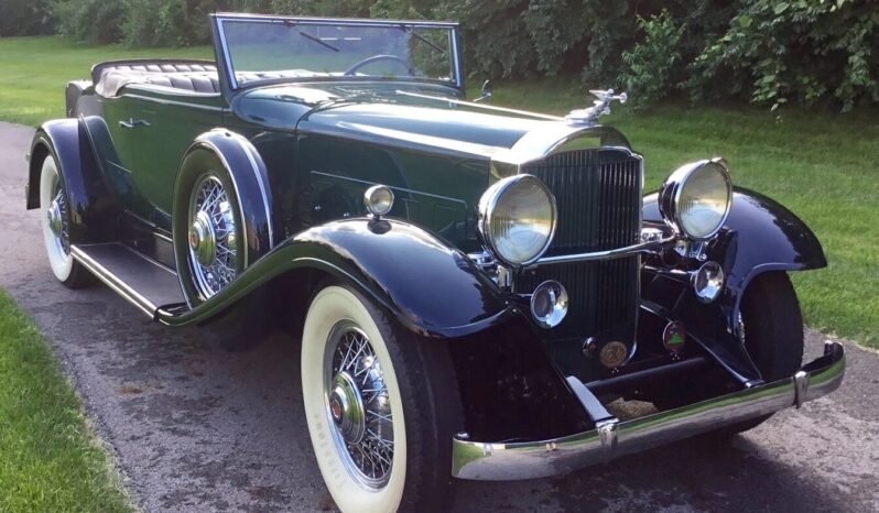 
								1932 Packard 902 Roadster full									