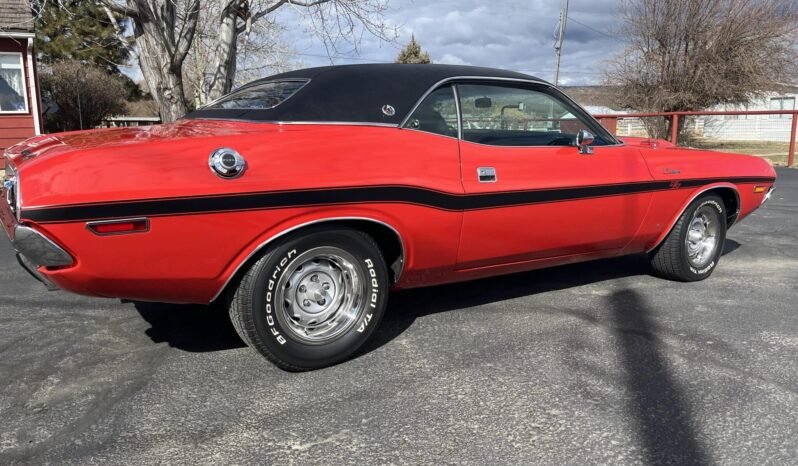 
								1970 Dodge Challenger R/T SE full									