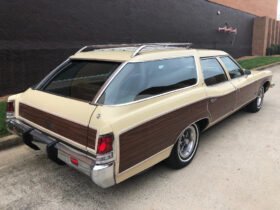 1973 Pontiac Grand Safari Wagon V8