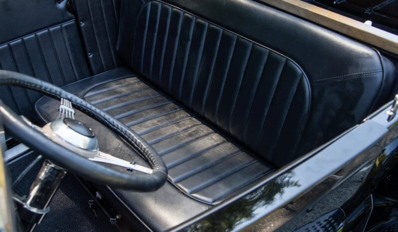 
								1929 Ford Model A Hot Rod Roadster full									