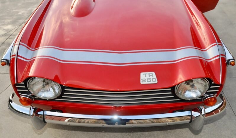 
								1968 Triumph TR250 2.5L Red full									