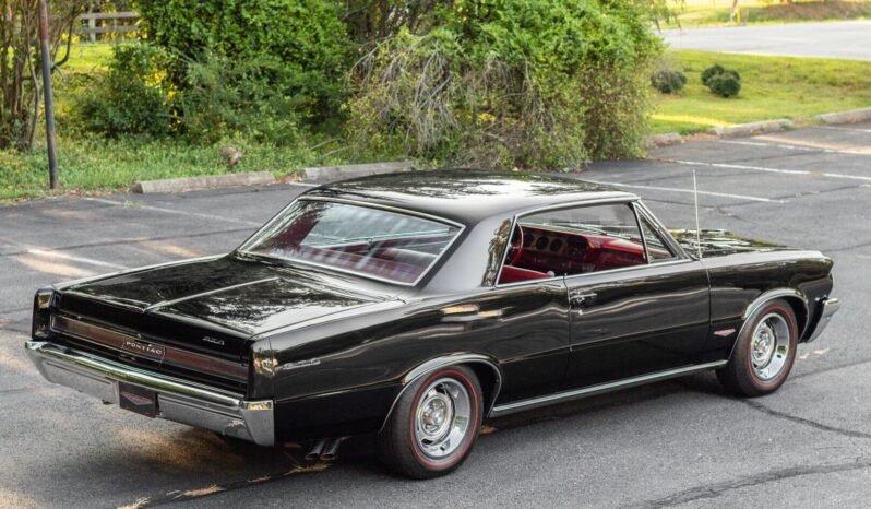 
								1964 Pontiac GTO Black full									