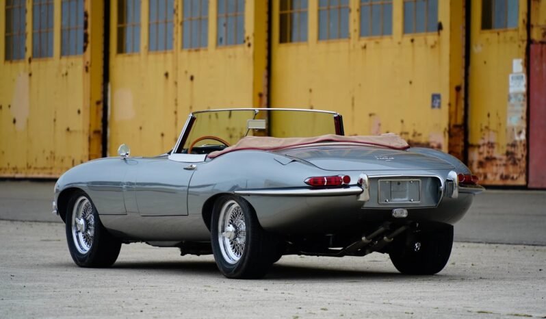 
								1965 Jaguar XKE Roadster full									