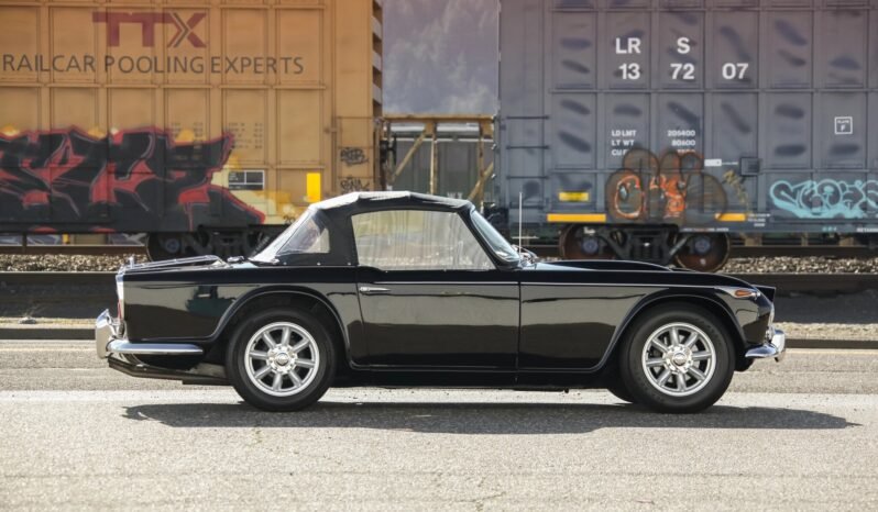 
								1967 Triumph TR4A IRS full									