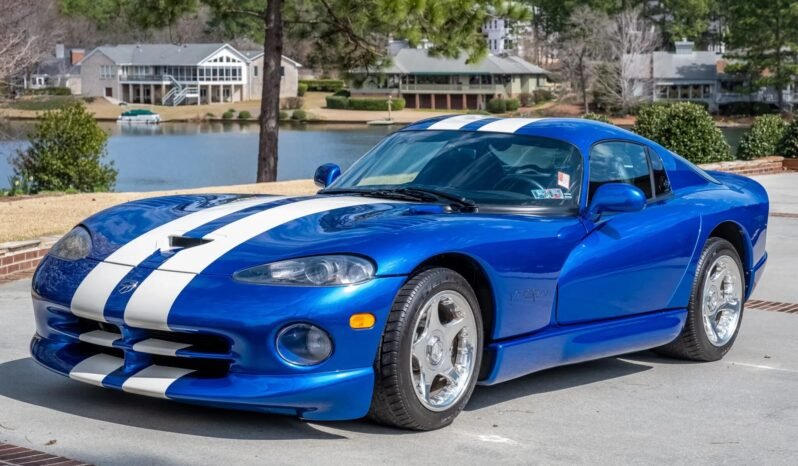 
								1997 Dodge Viper GTS full									