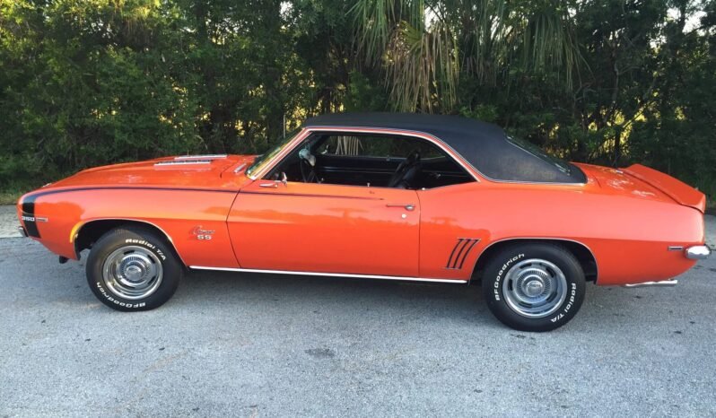 
								1969 Chevrolet Camaro Hugger Orange full									