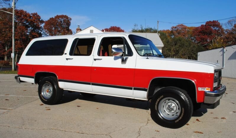 
								1990 GMC Suburban full									