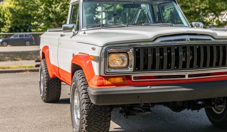 
								1982 Jeep J-10 Pickup Truck 4WD full									