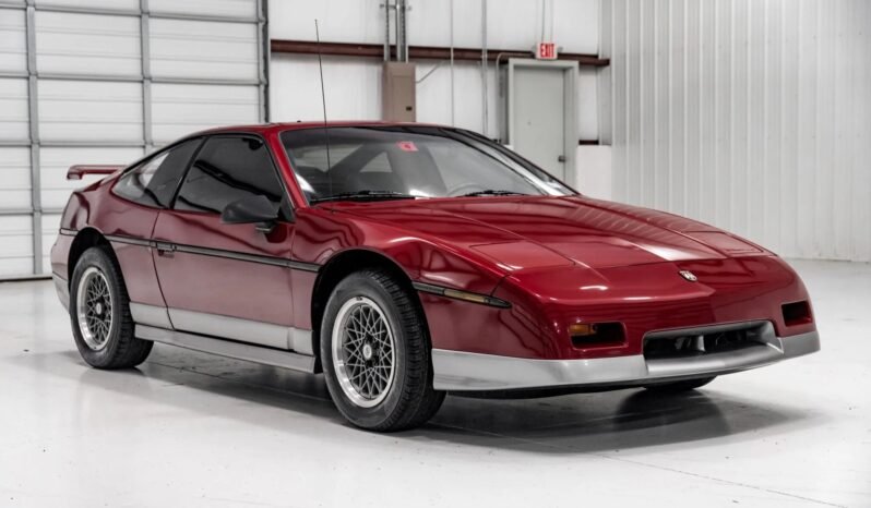 
								1987 Pontiac Fiero GT full									