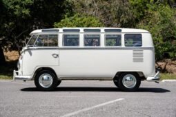 1966 Volkswagen Type 2 Deluxe 21-window